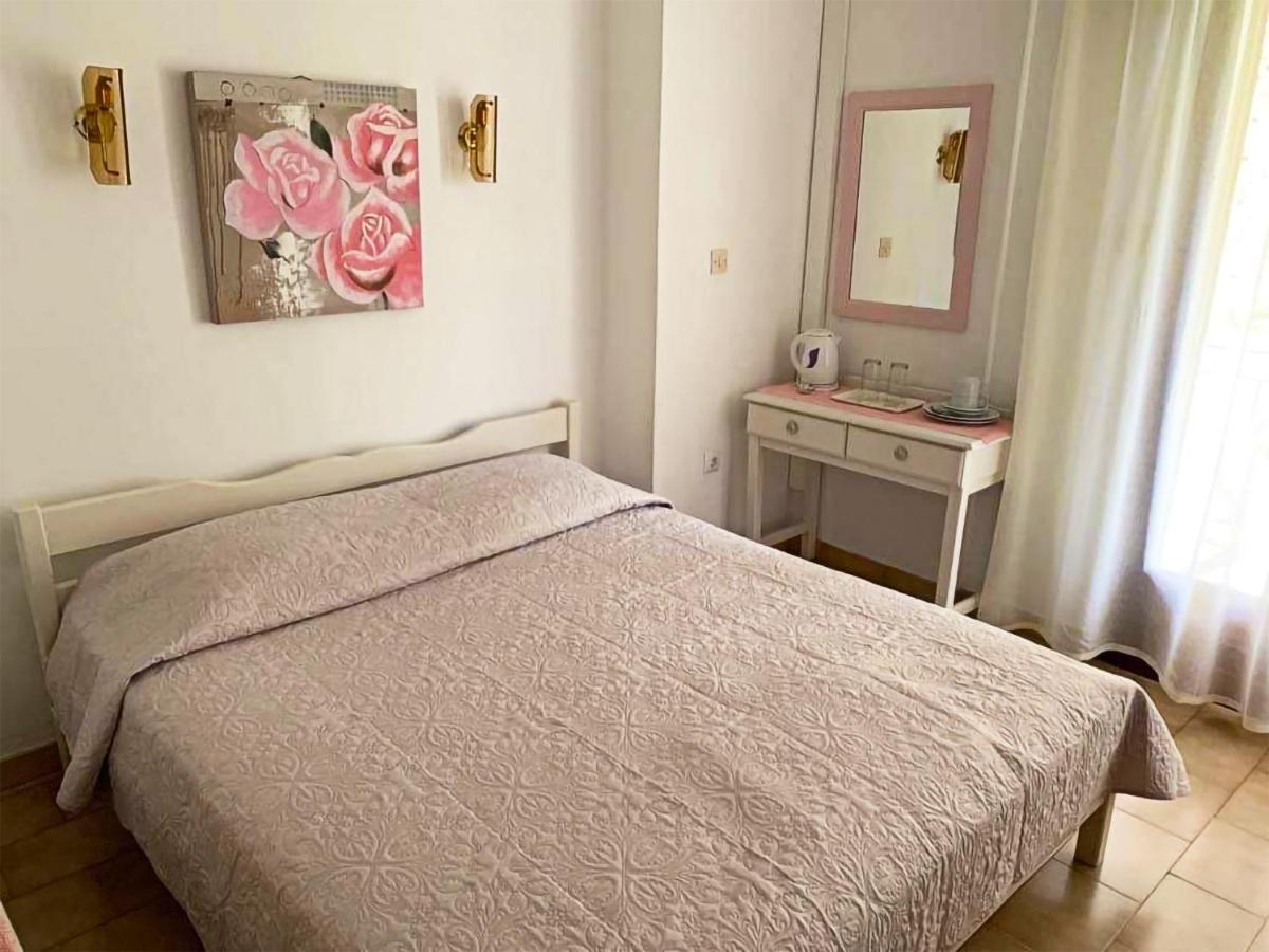 Sunshine Pension Pythagoreio  Bagian luar foto