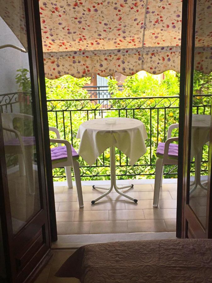 Sunshine Pension Pythagoreio  Bagian luar foto