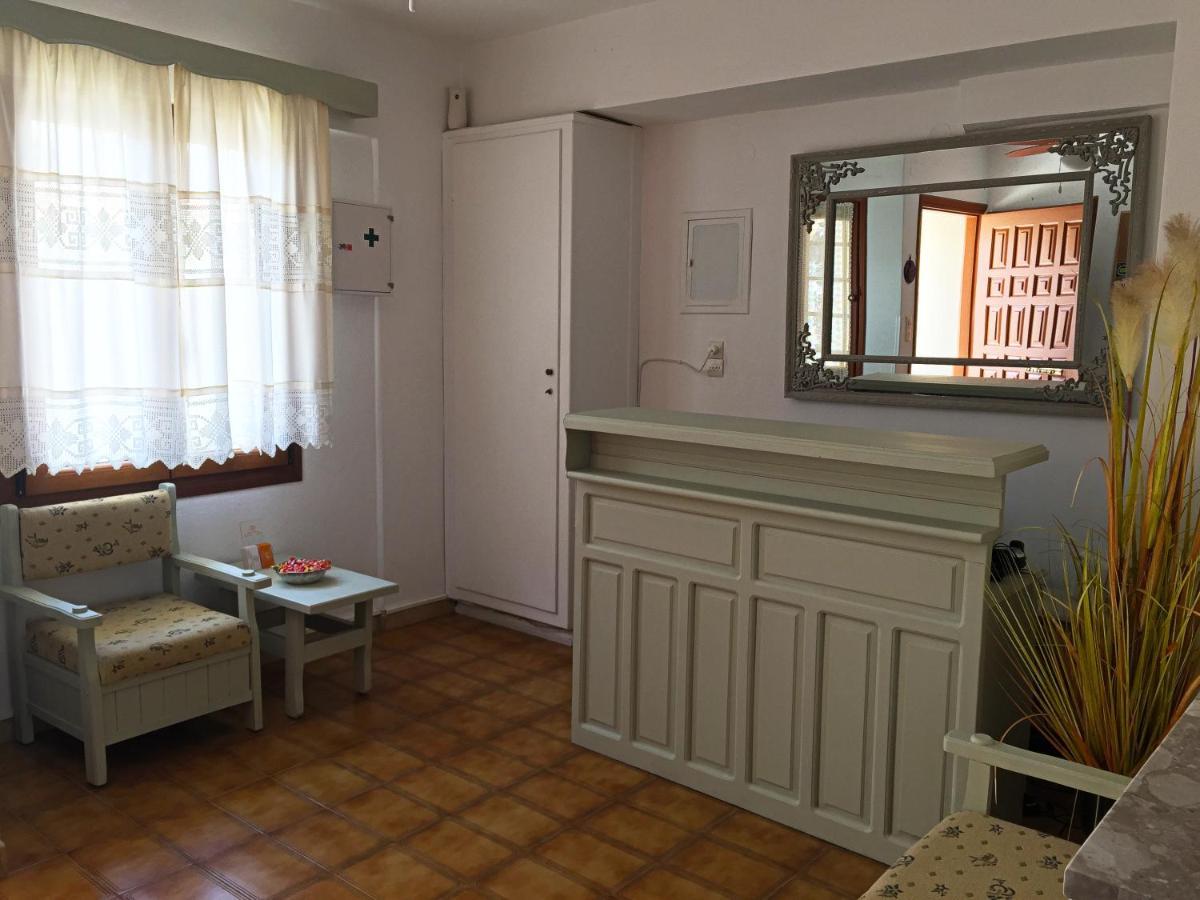 Sunshine Pension Pythagoreio  Bagian luar foto